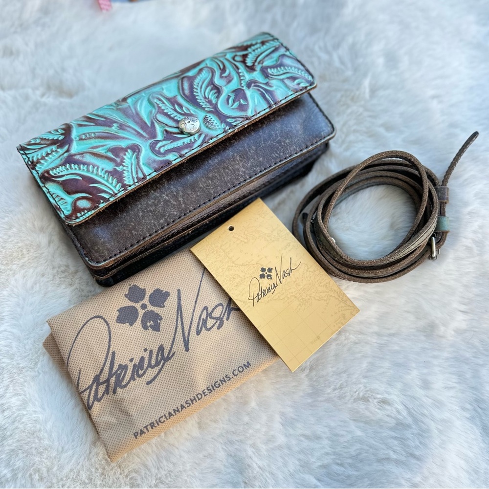 Patricia Nash Crossbody Wallet/Bag